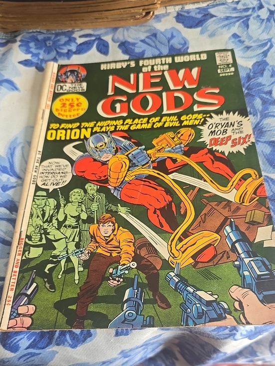 DC Comics Other - DC Comics The New Gods #4 Vintage Comic Book - Green Cover